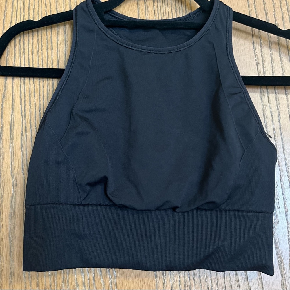 Lululemon High-neck Sportsbra